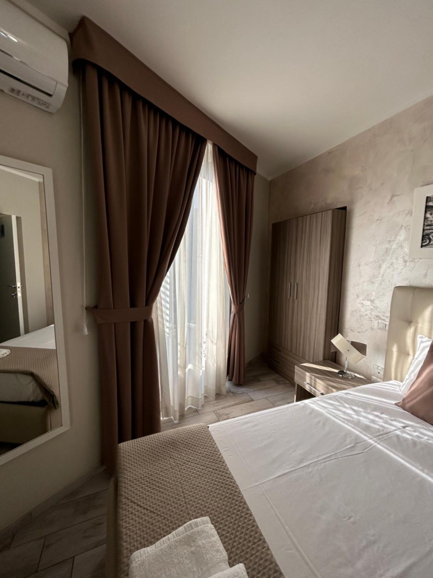 B&B Napoli Centrale N 74 Kültér fotó